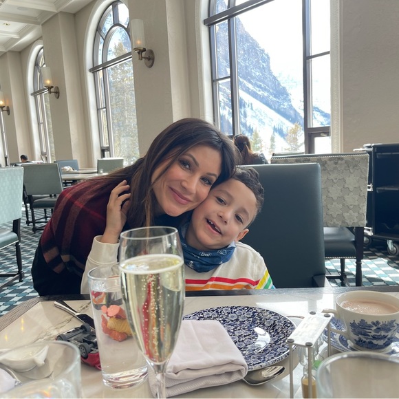 Meet your Posher, Yleana - Picture 14 of 17